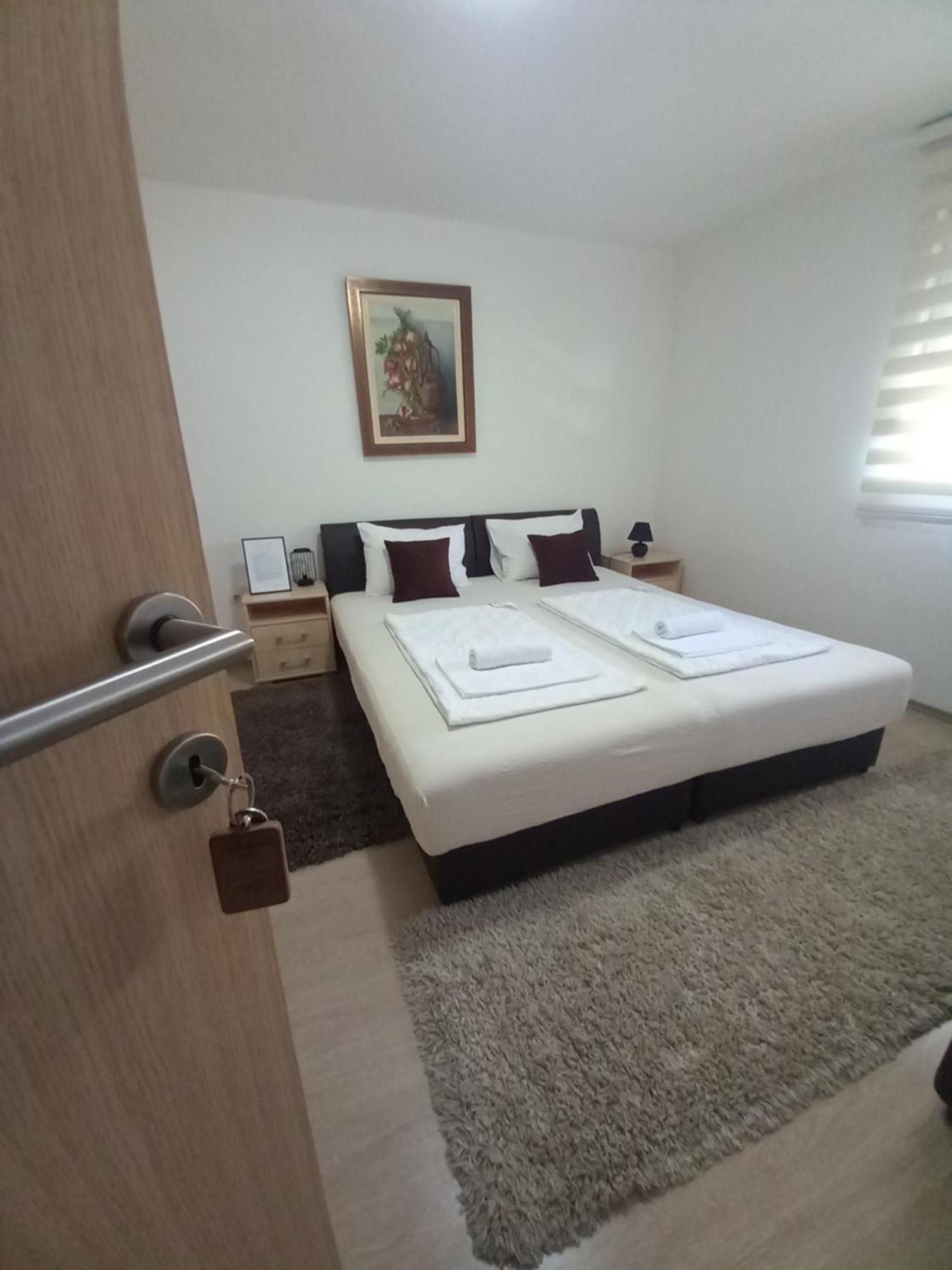 Apartments Platz Μόσταρ Εξωτερικό φωτογραφία
